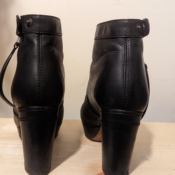 Acne Studio point toe booties - Picture 5 of 12